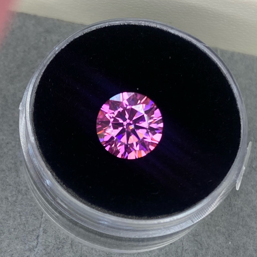 Certified, 2CT Pink Moissanite Diamond Loose (Hearts & Arrows) - Picture 9 of 16
